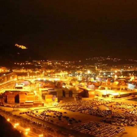 Dimora Dei Mercanti 펜션 *