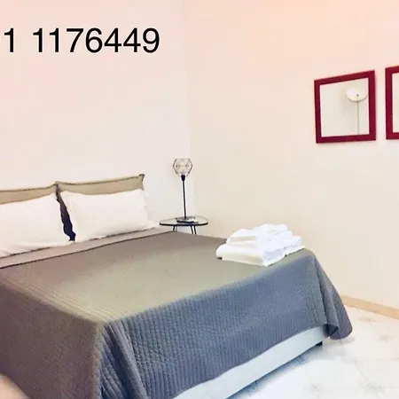 Dimora Dei Mercanti 펜션 살레르노